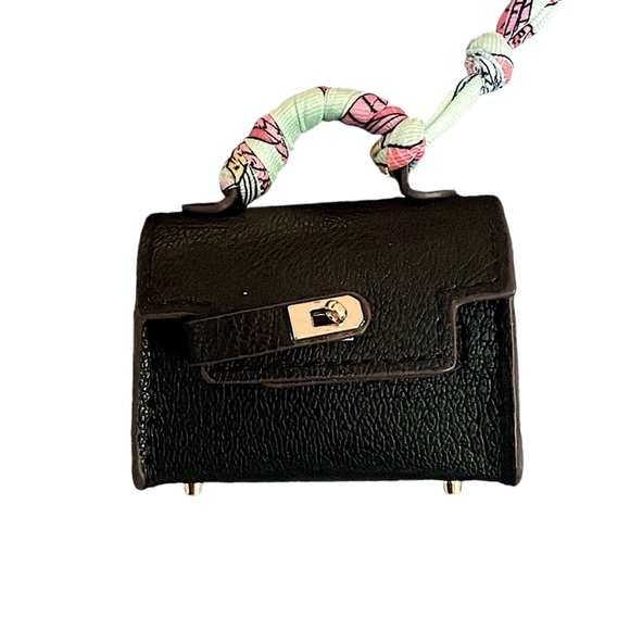 “The Kelly” mini bag charm - Picture 3 of 6